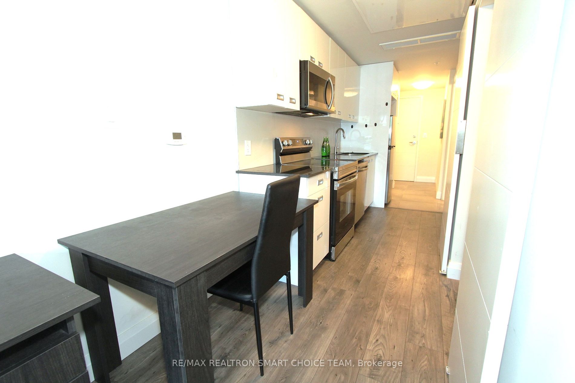 652 Princess St 23 Property Photo 11