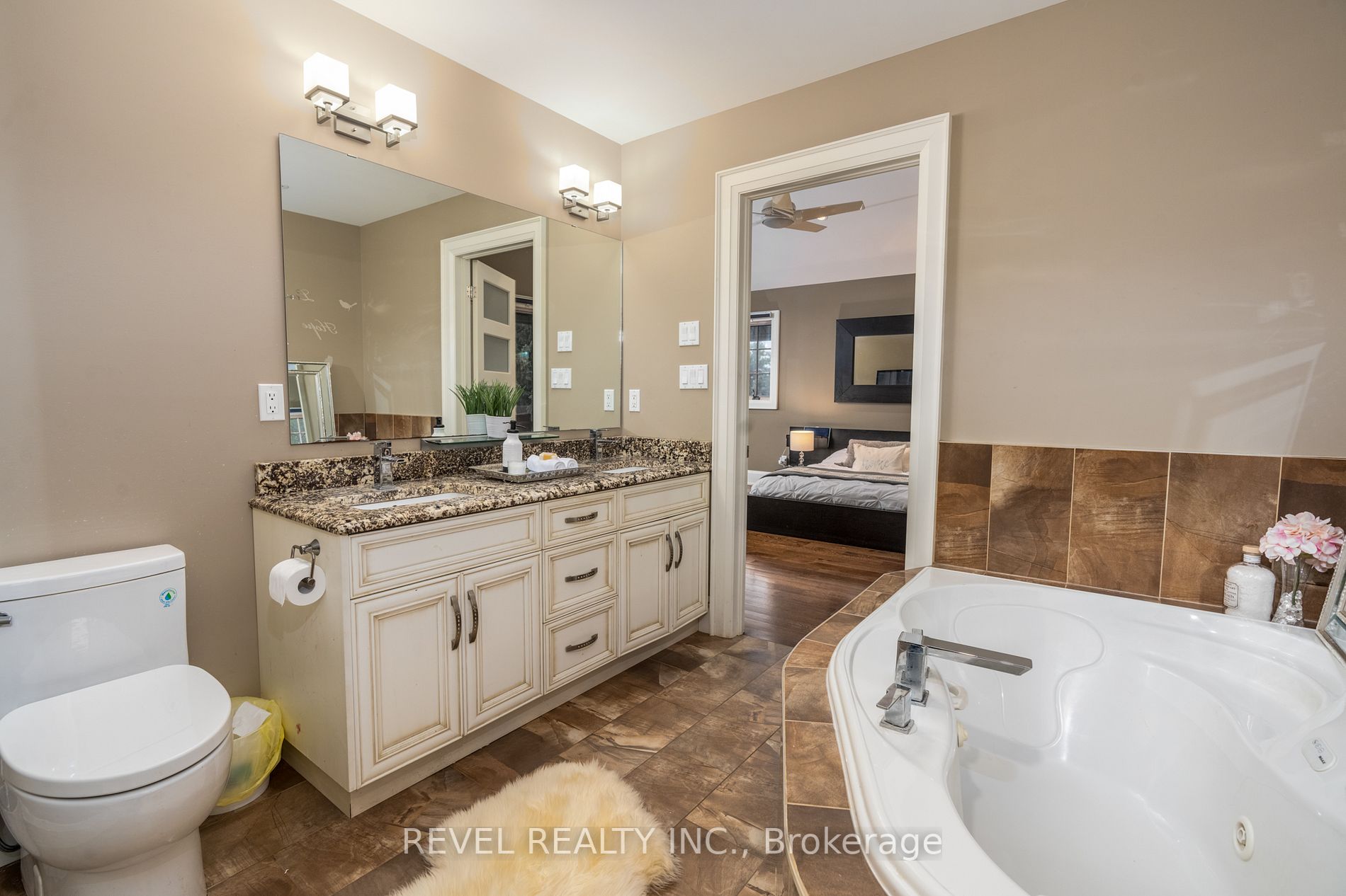 6 David Lowrey Crt Property Photo 24
