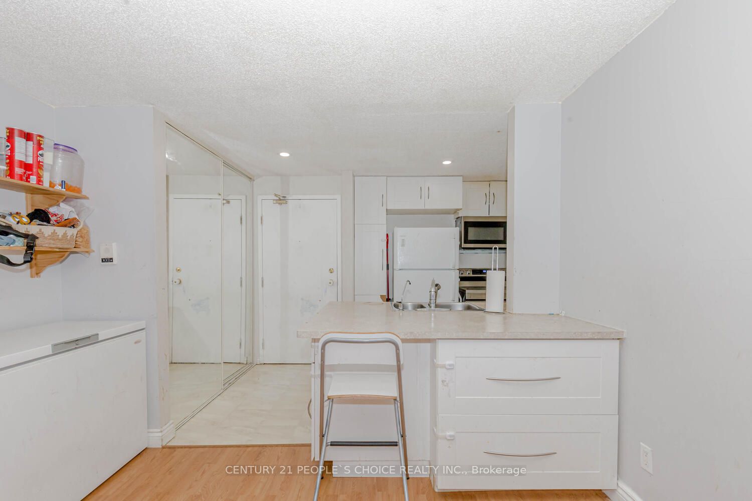 30 Bridge St 3 Property Photo 7