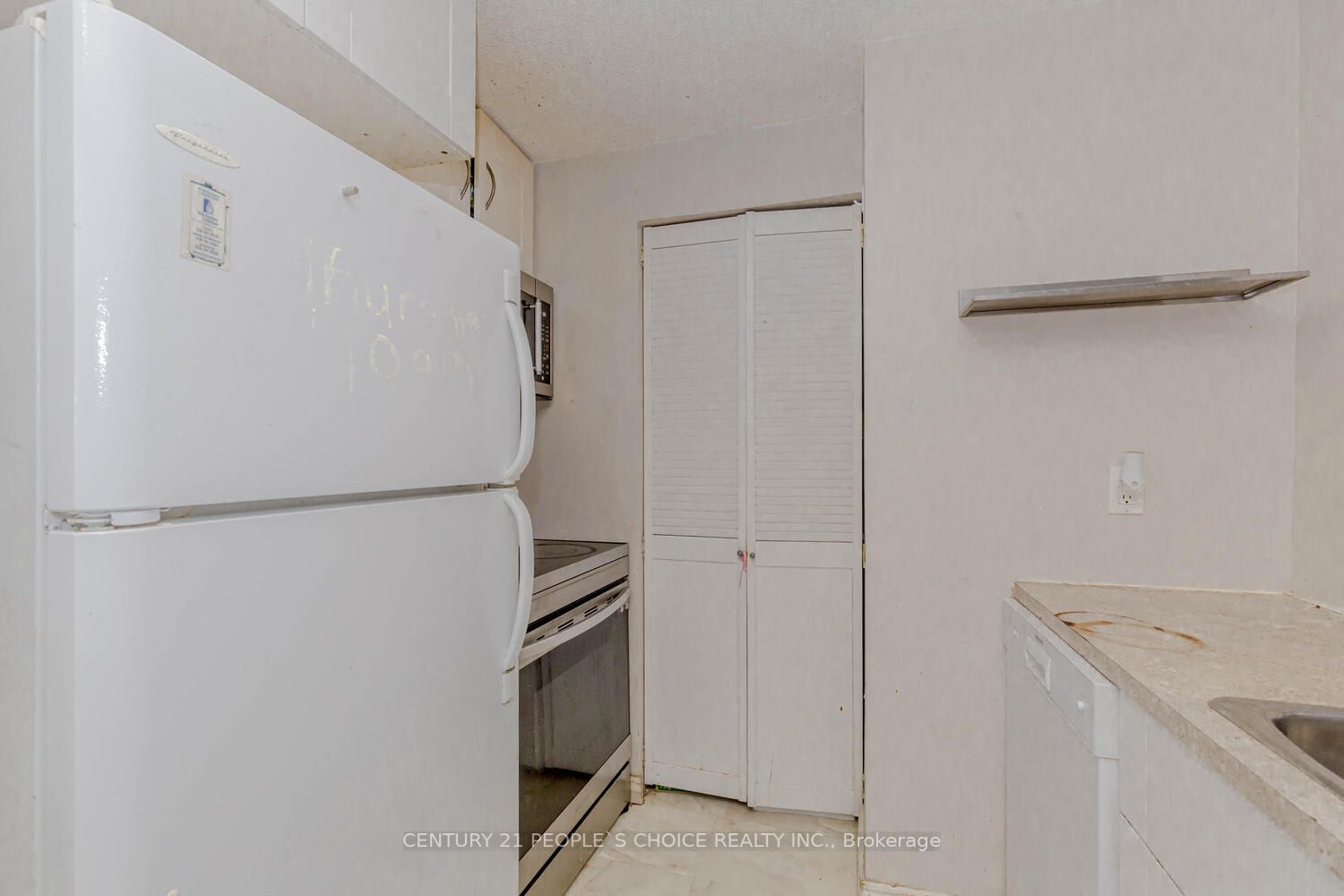 30 Bridge St 3 Property Photo 8