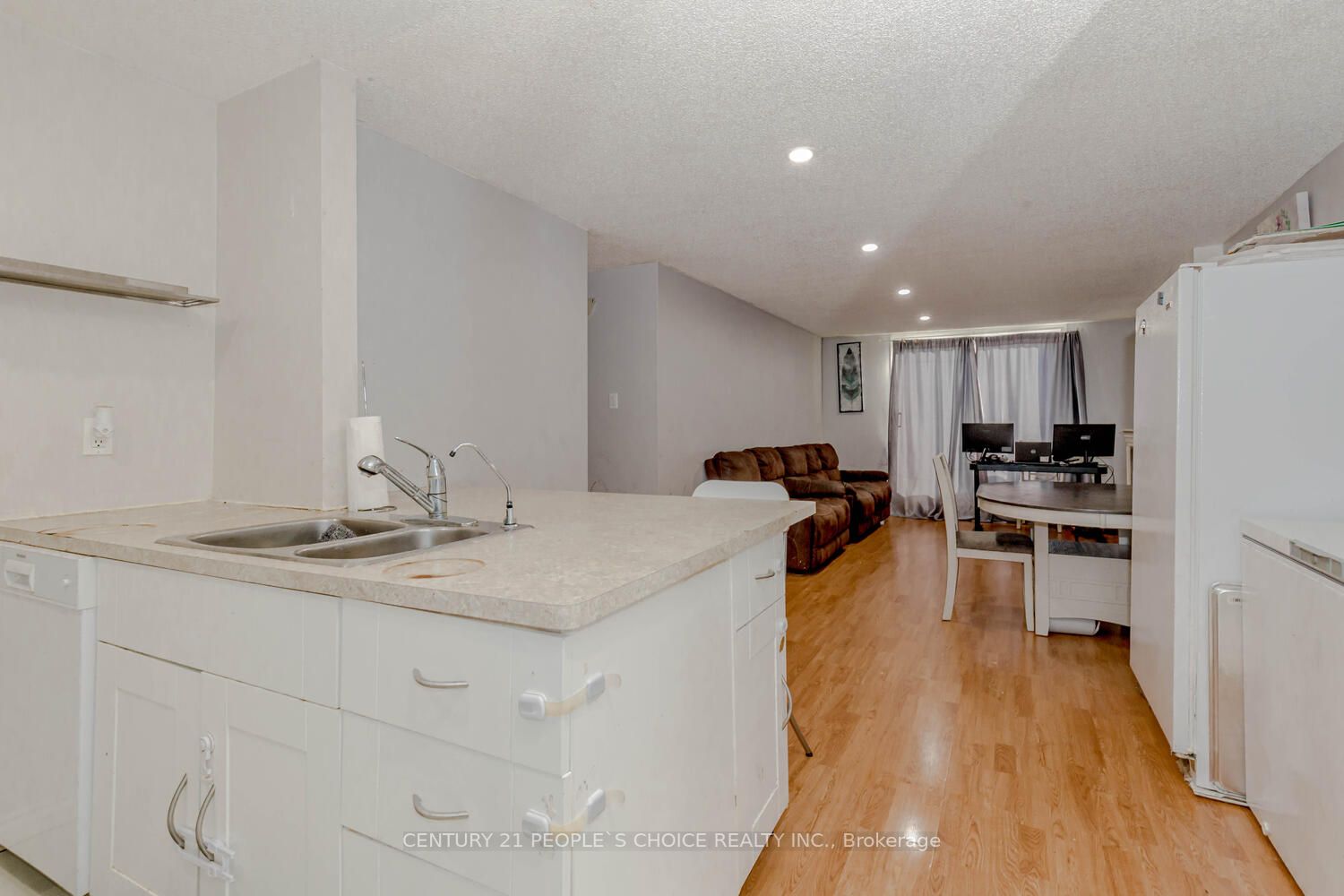 30 Bridge St 3 Property Photo 9