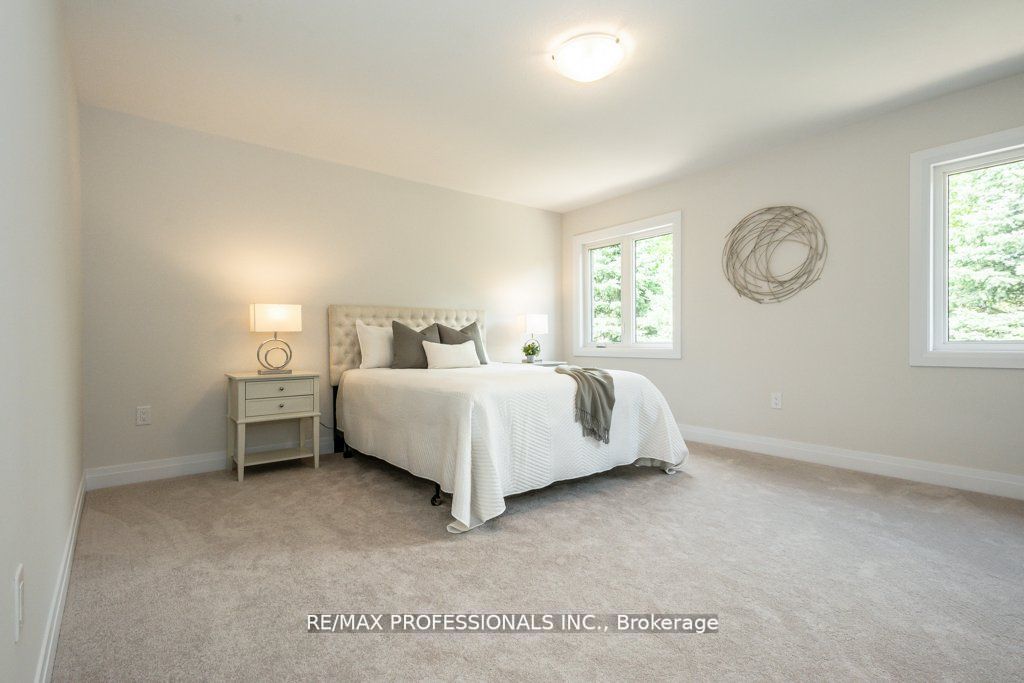 465 Adelaide St Property Photo 21