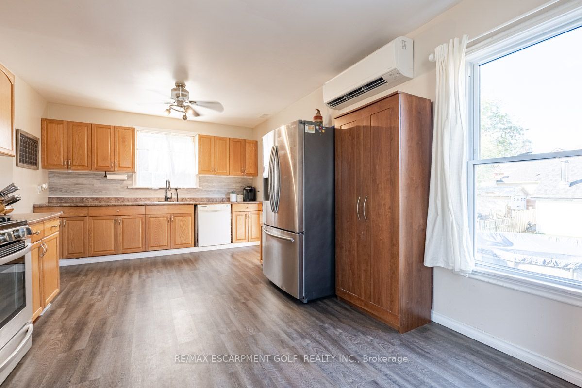 318 George St Property Photo 12
