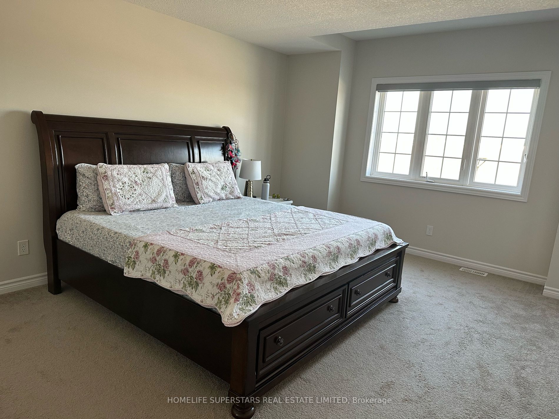 291 Kennington Way Property Photo 9