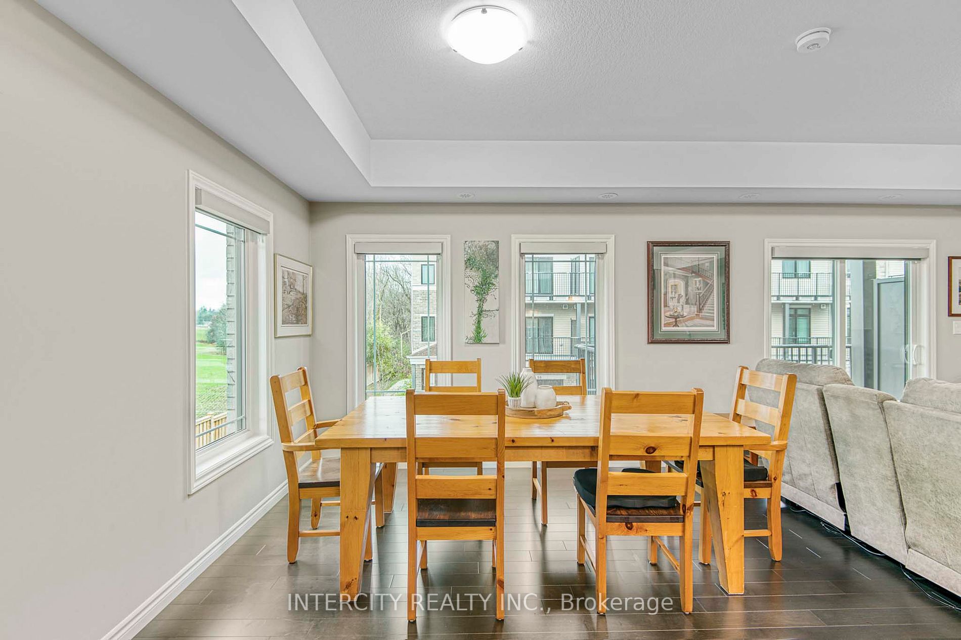 107 Westra Dr 58 Property Photo 7