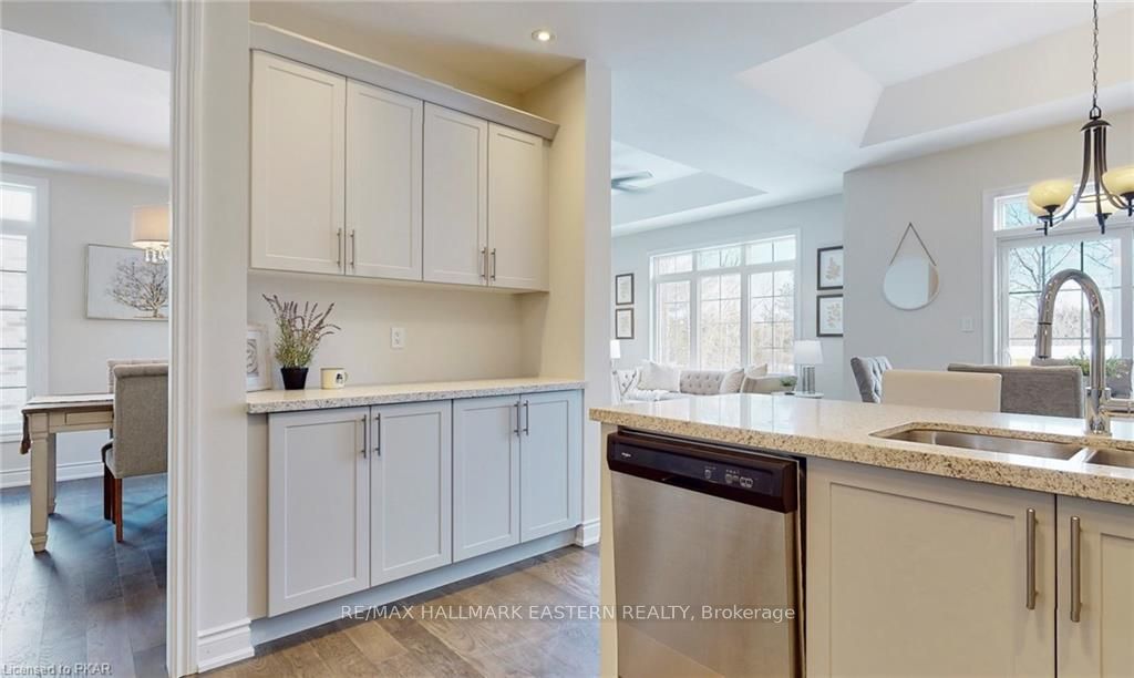 41 Coldbrook Dr Property Photo 8