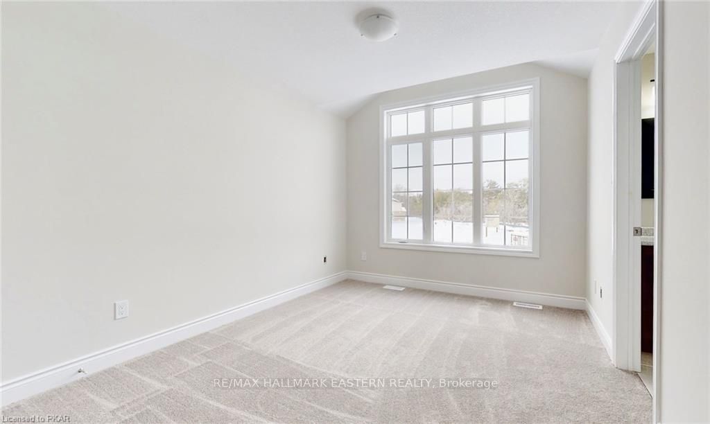 41 Coldbrook Dr Property Photo 11
