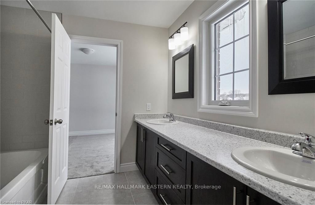 41 Coldbrook Dr Property Photo 14