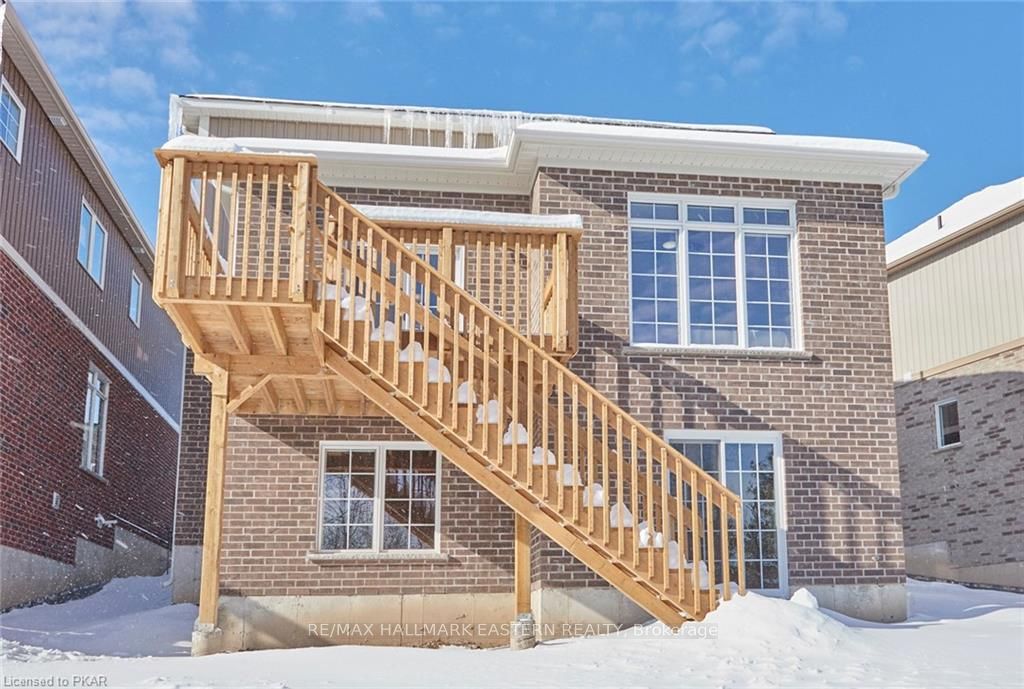 41 Coldbrook Dr Property Photo 35
