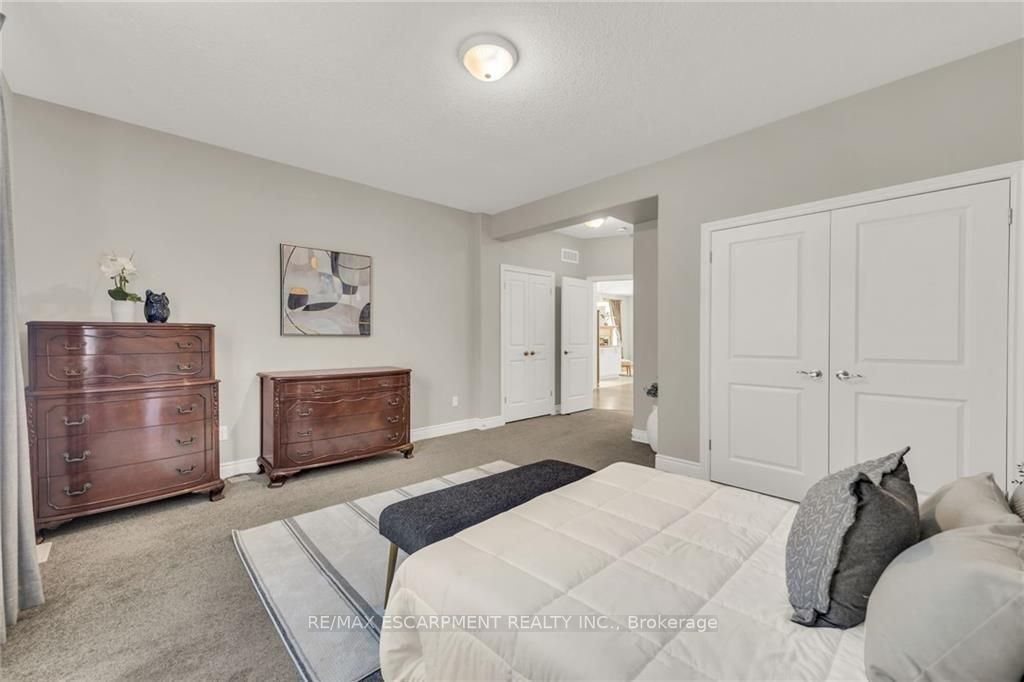 418 Nelson St W 16 Property Photo 19