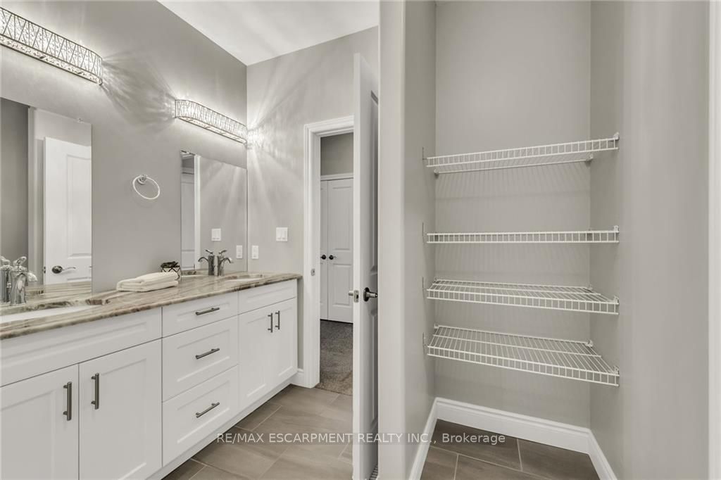 418 Nelson St W 16 Property Photo 25
