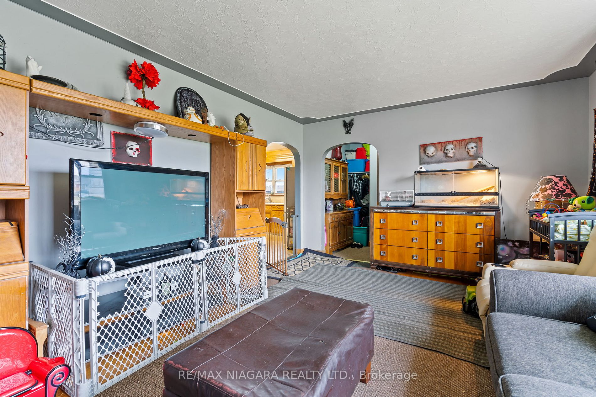 477 Bell St Property Photo 18
