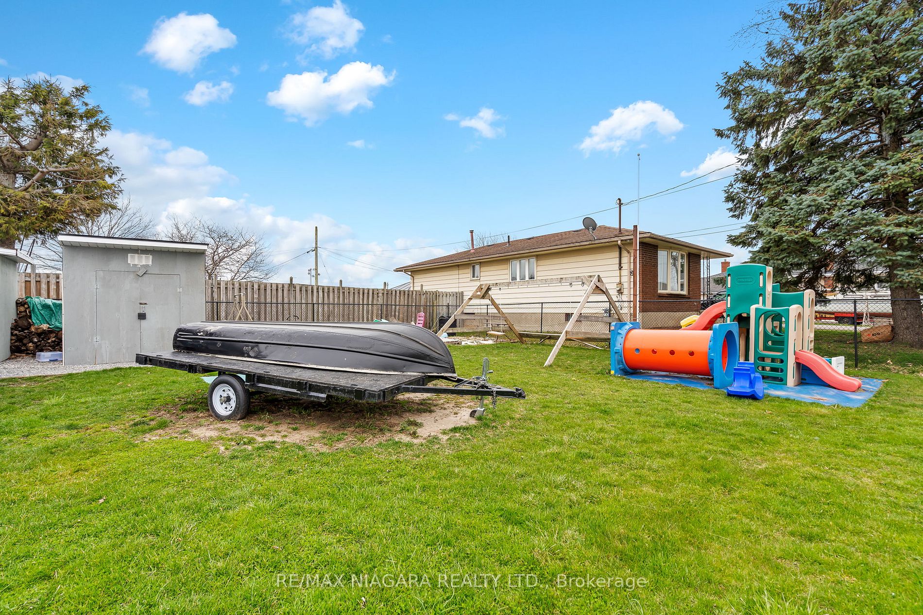 477 Bell St Property Photo 33