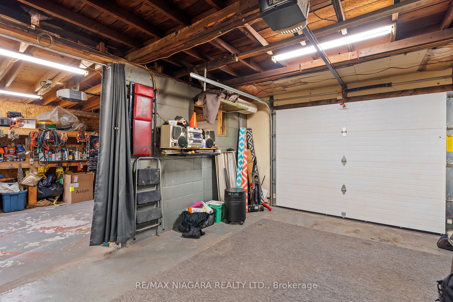 477 Bell St Property Photo 34