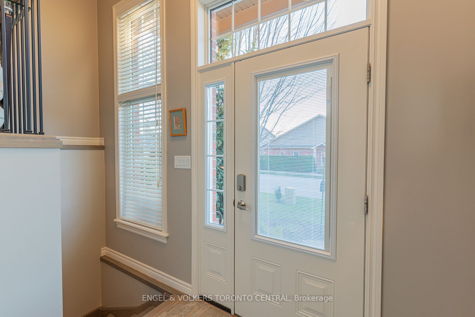 937 5th 'a' Ave E Property Photo 6