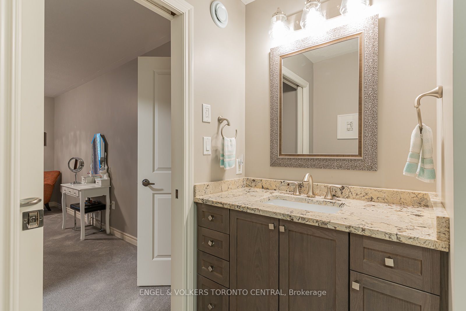 937 5th 'a' Ave E Property Photo 23