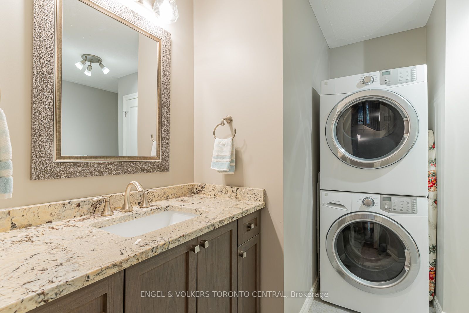 937 5th 'a' Ave E Property Photo 24