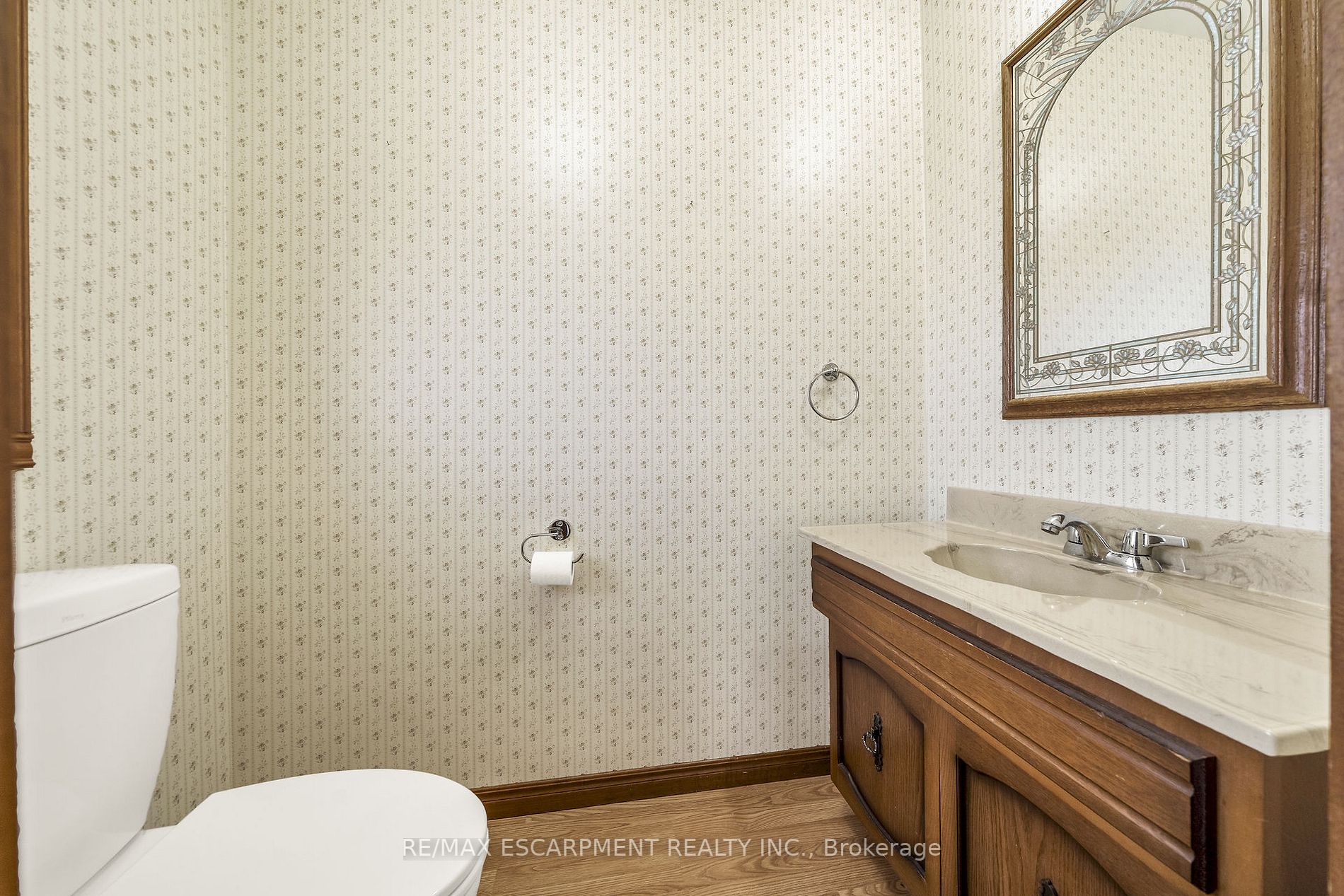 9762 - 9766 Green Rd Property Photo 9