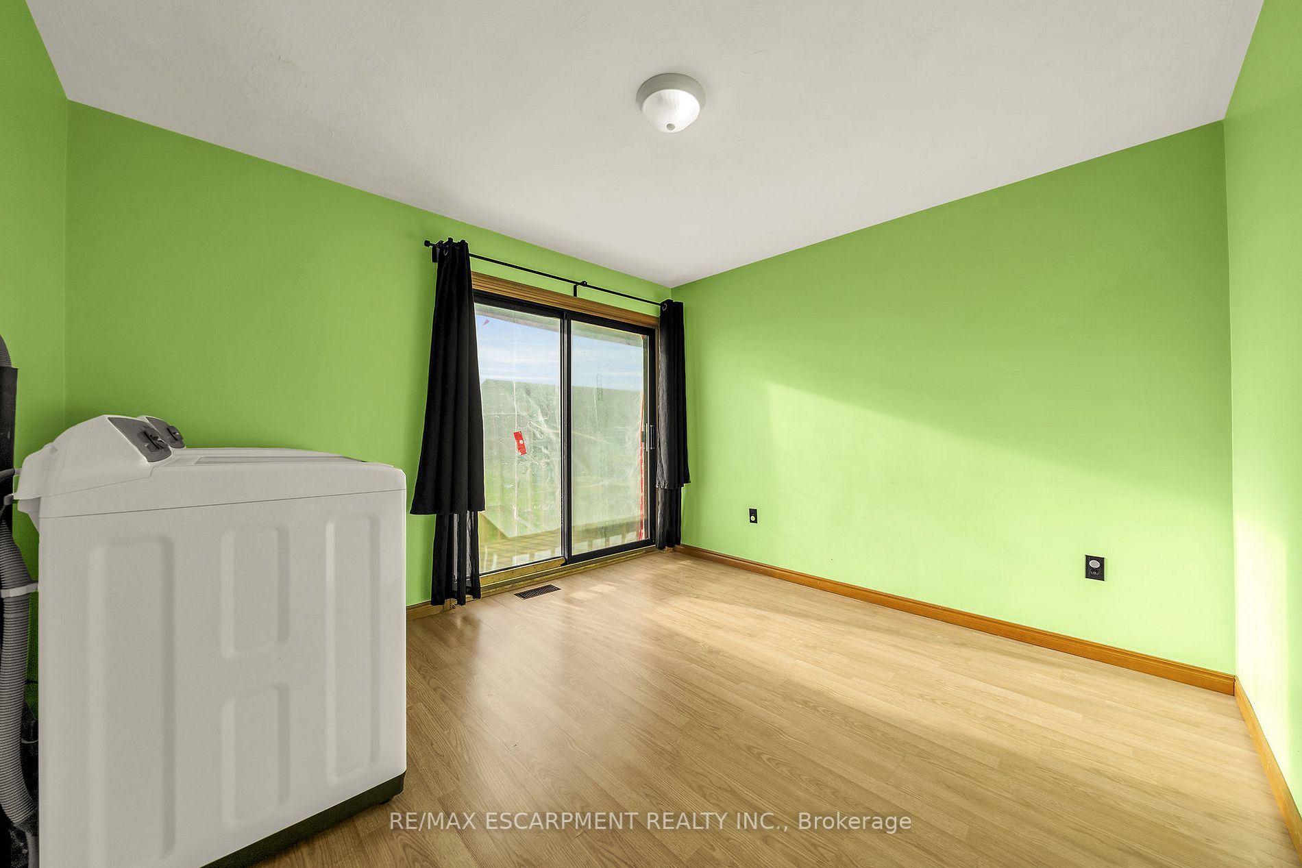 9762 - 9766 Green Rd Property Photo 12