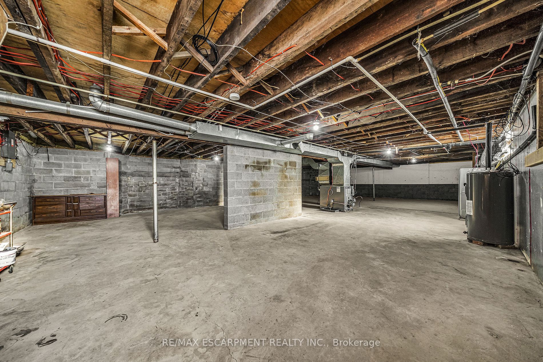 9762 - 9766 Green Rd Property Photo 13