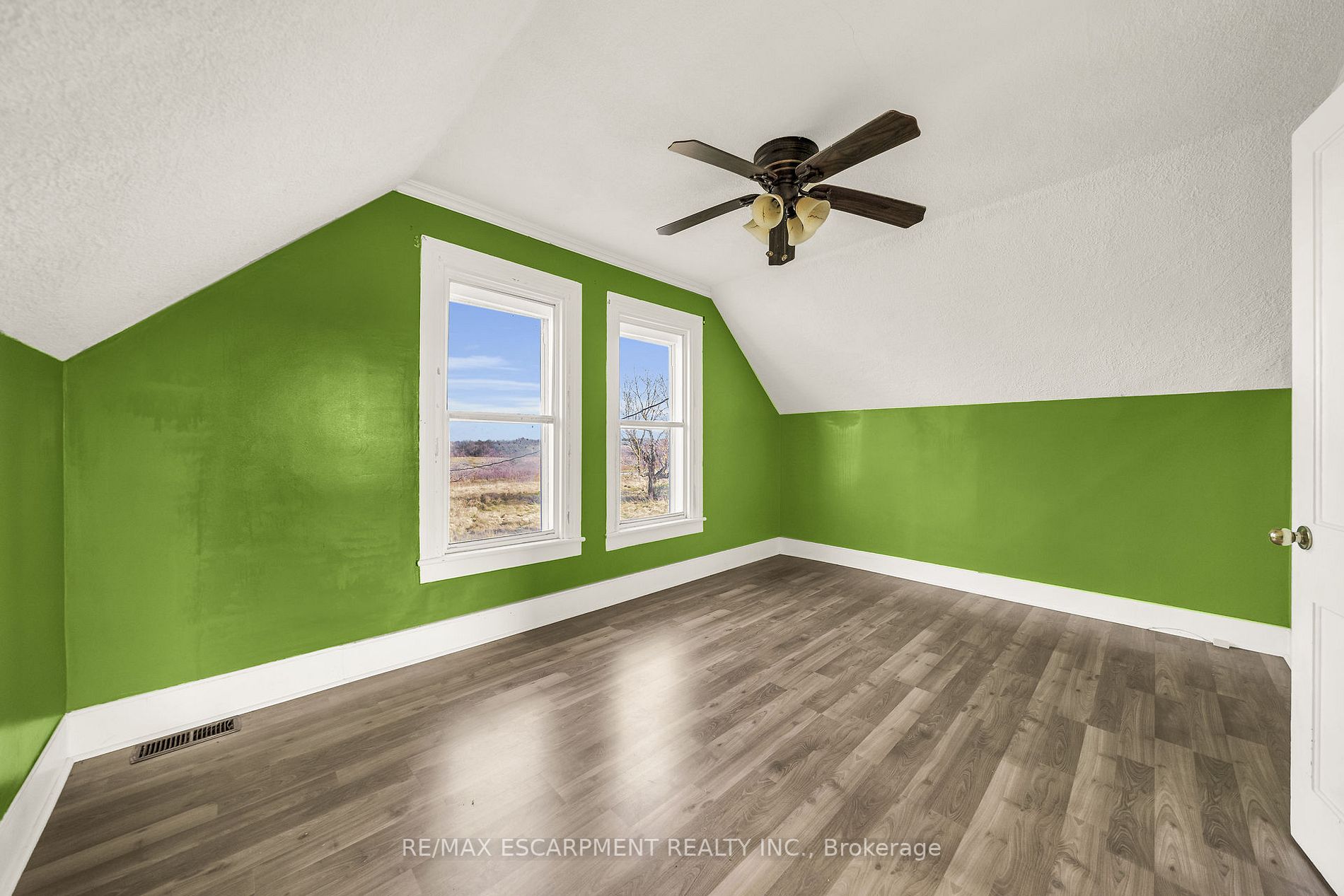 9762 - 9766 Green Rd Property Photo 27