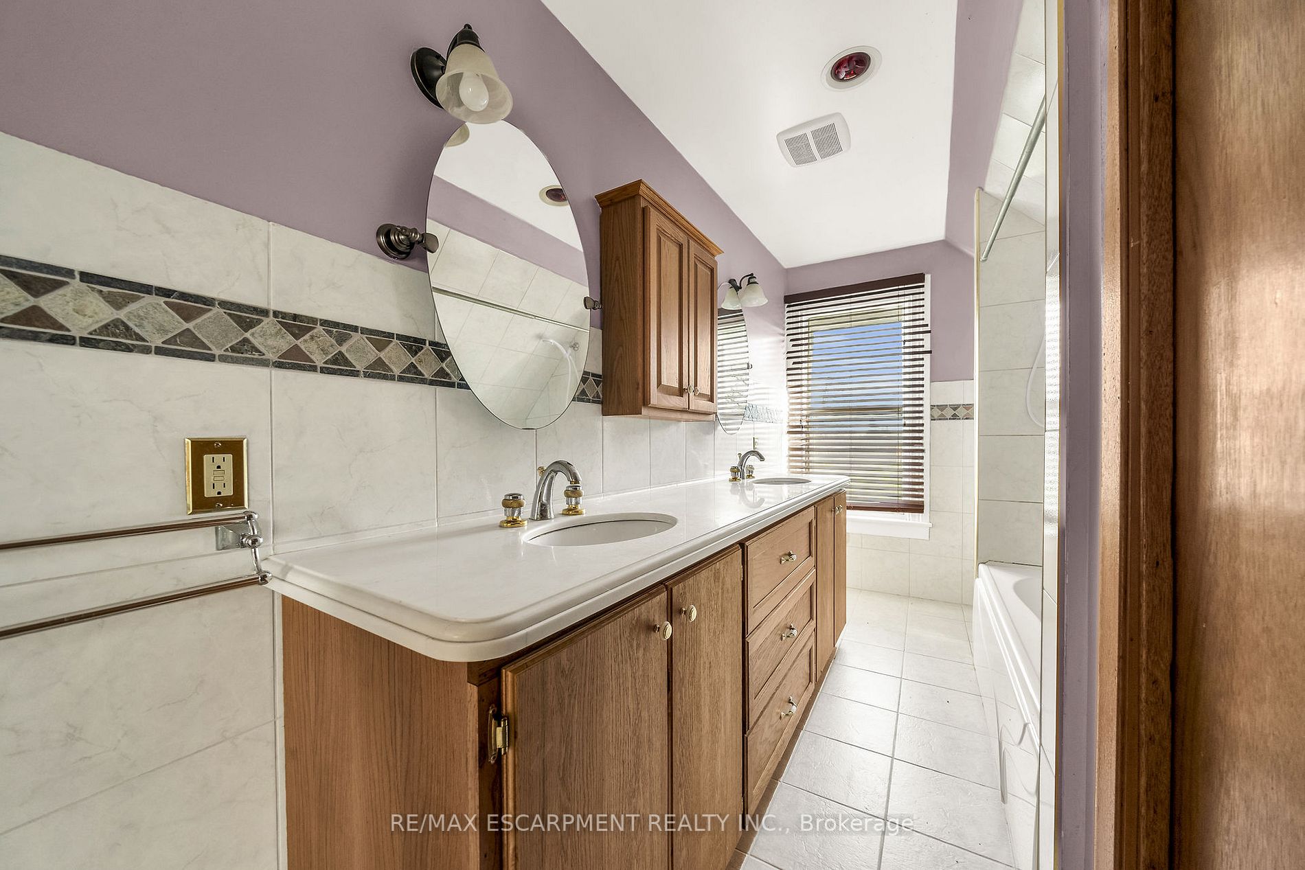 9762 - 9766 Green Rd Property Photo 28