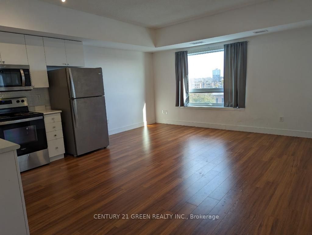 1 Wellington St 609 Property Photo 2