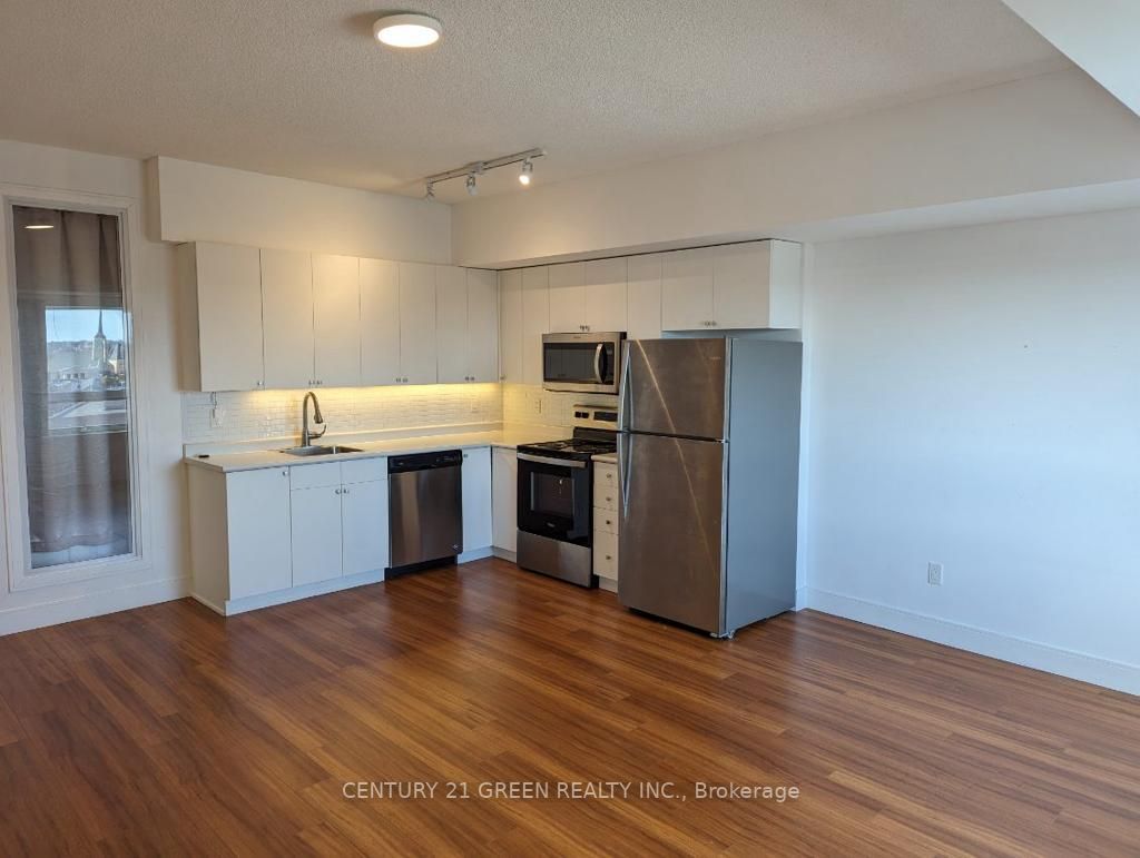 1 Wellington St 609 Property Photo 4