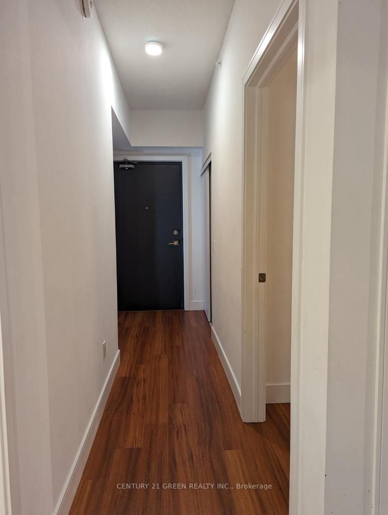 1 Wellington St 609 Property Photo 6