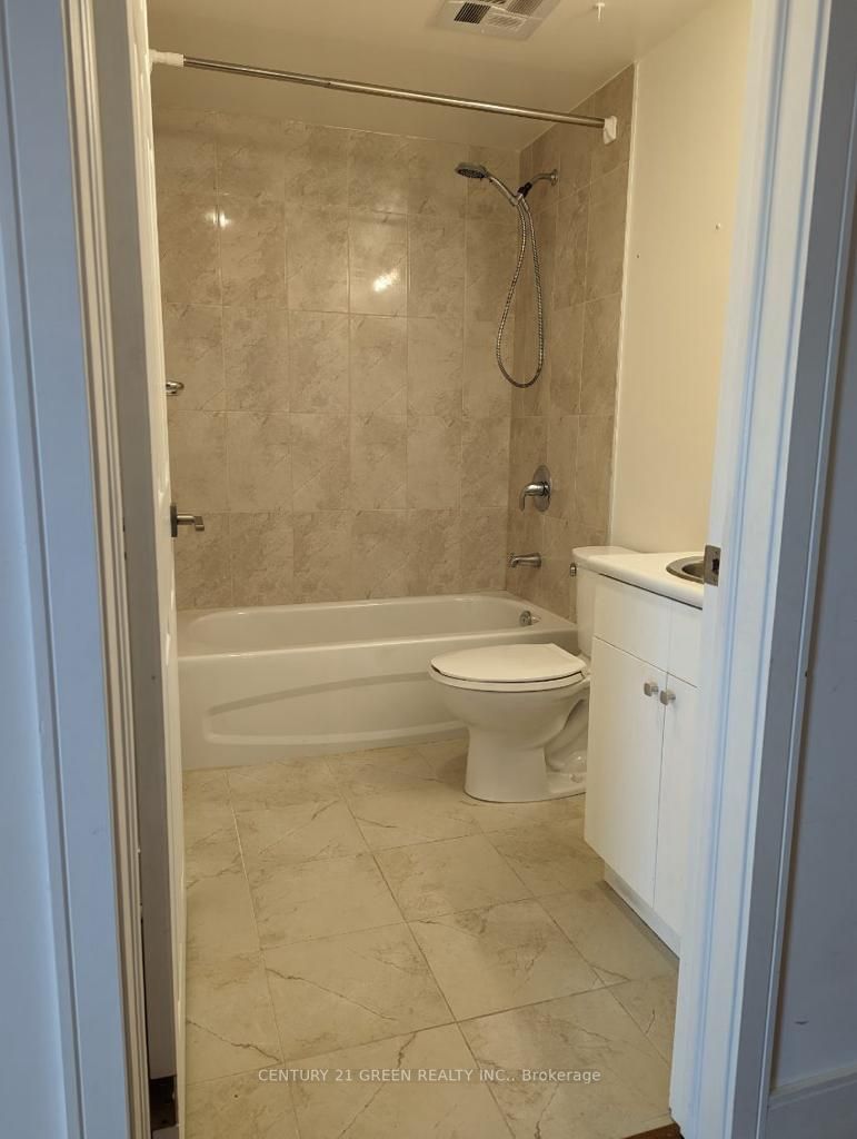 1 Wellington St 609 Property Photo 8