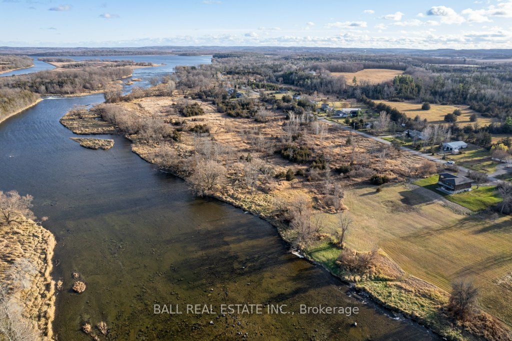 673 Percy Boom Rd W Property Photo 2