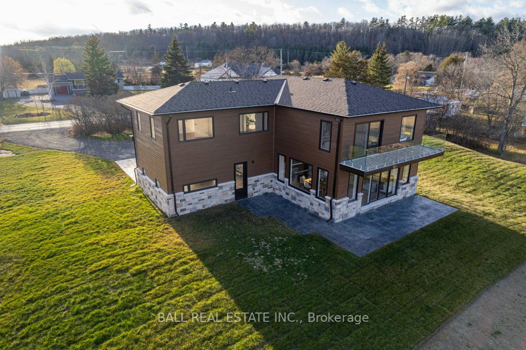 673 Percy Boom Rd W Property Photo 6
