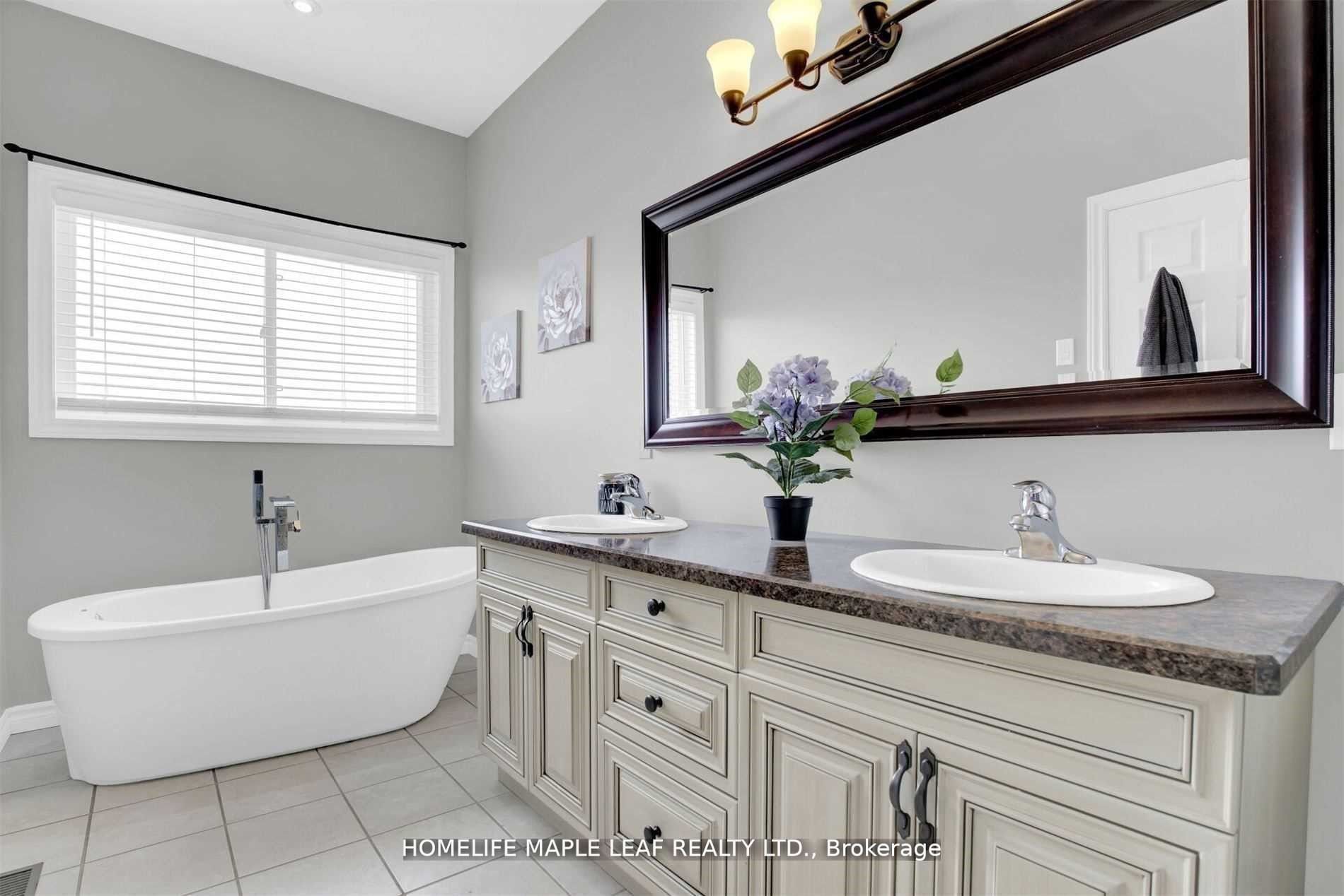 97427 4th Line E Property Photo 12