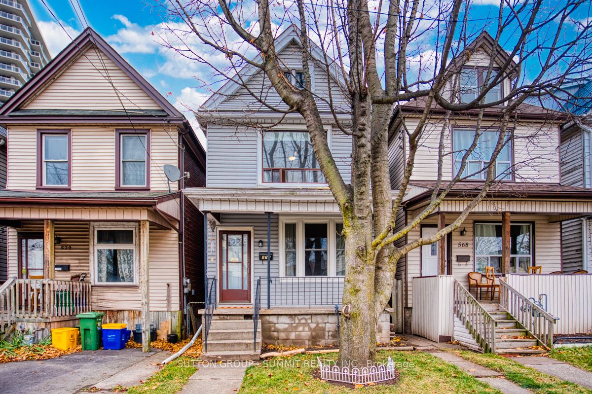 570 John St N Property Photo