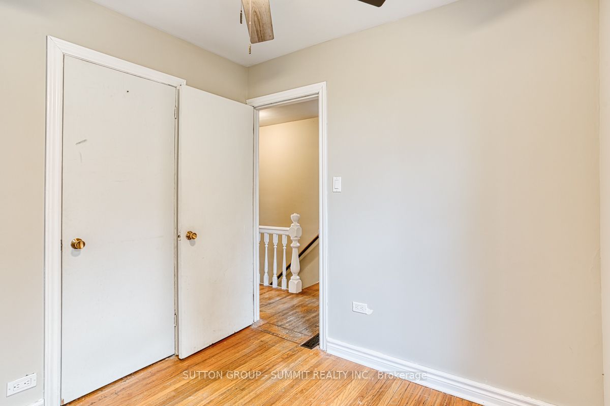570 John St N Property Photo 26