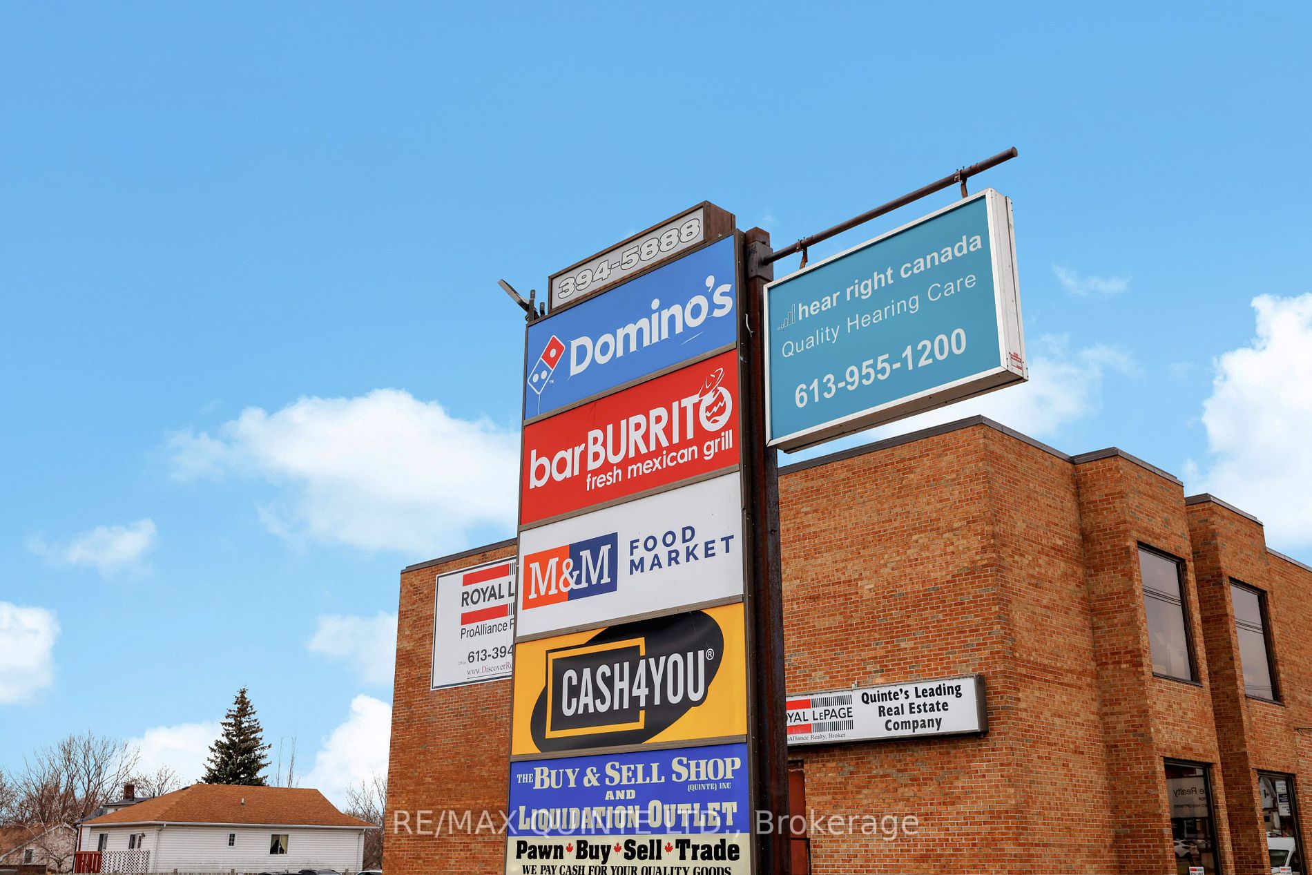 257 Dundas St E Property Photo 2