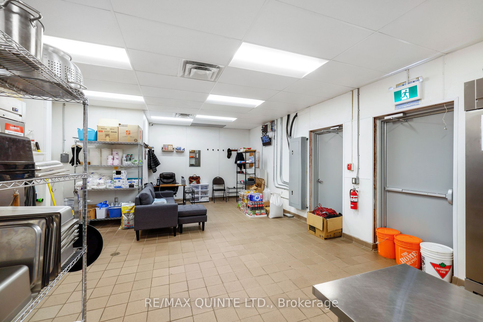 257 Dundas St E Property Photo 20