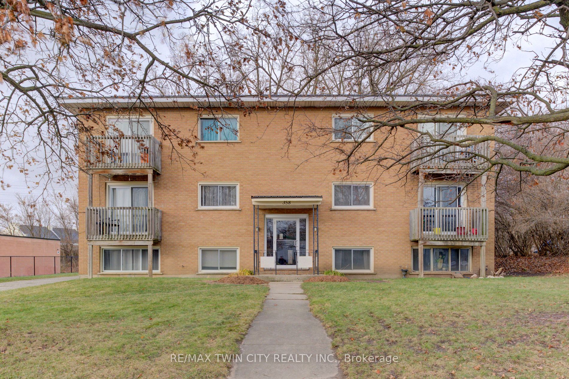 358 Grey St Property Photo 1