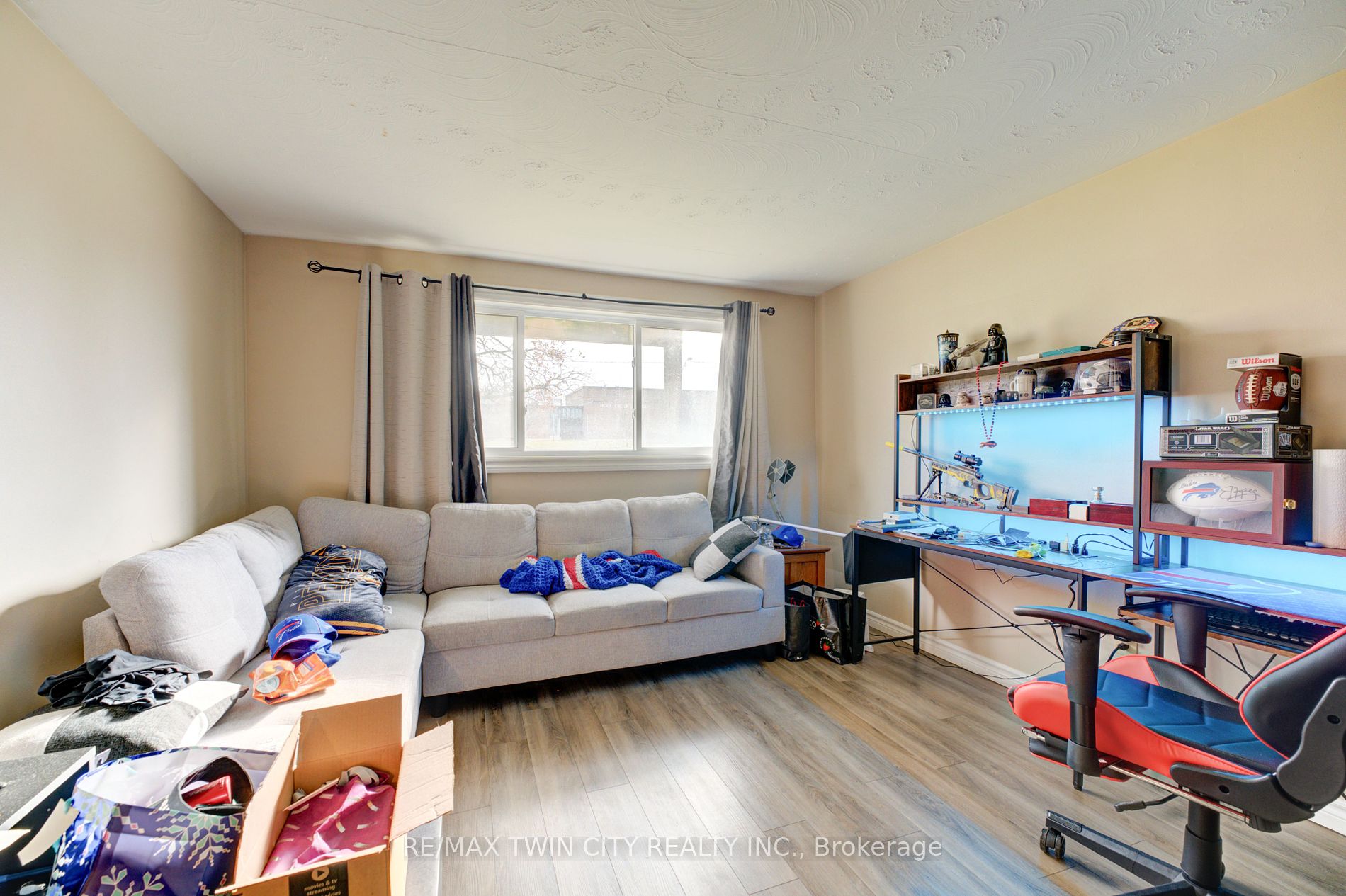 358 Grey St Property Photo 10