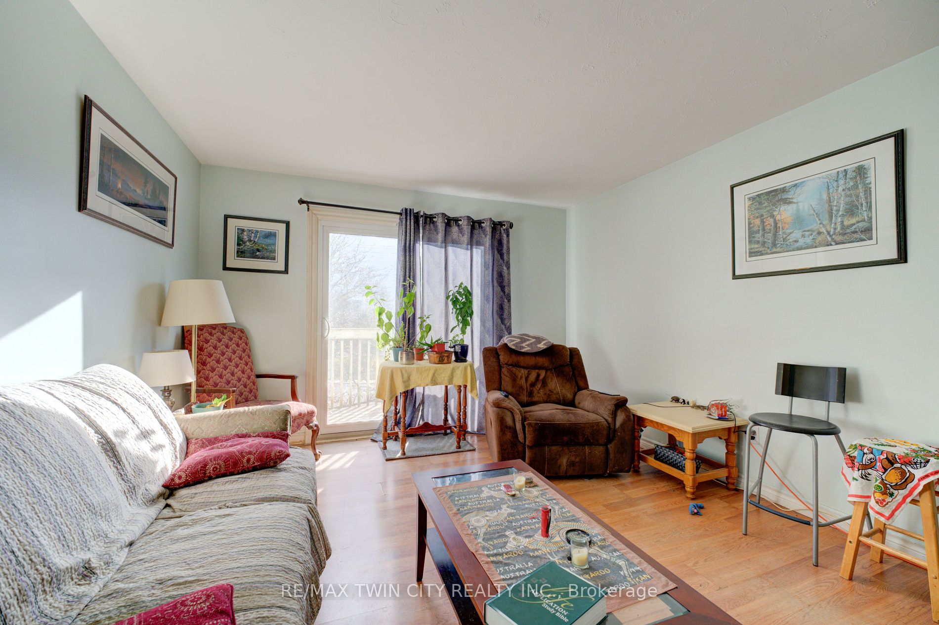 358 Grey St Property Photo 12