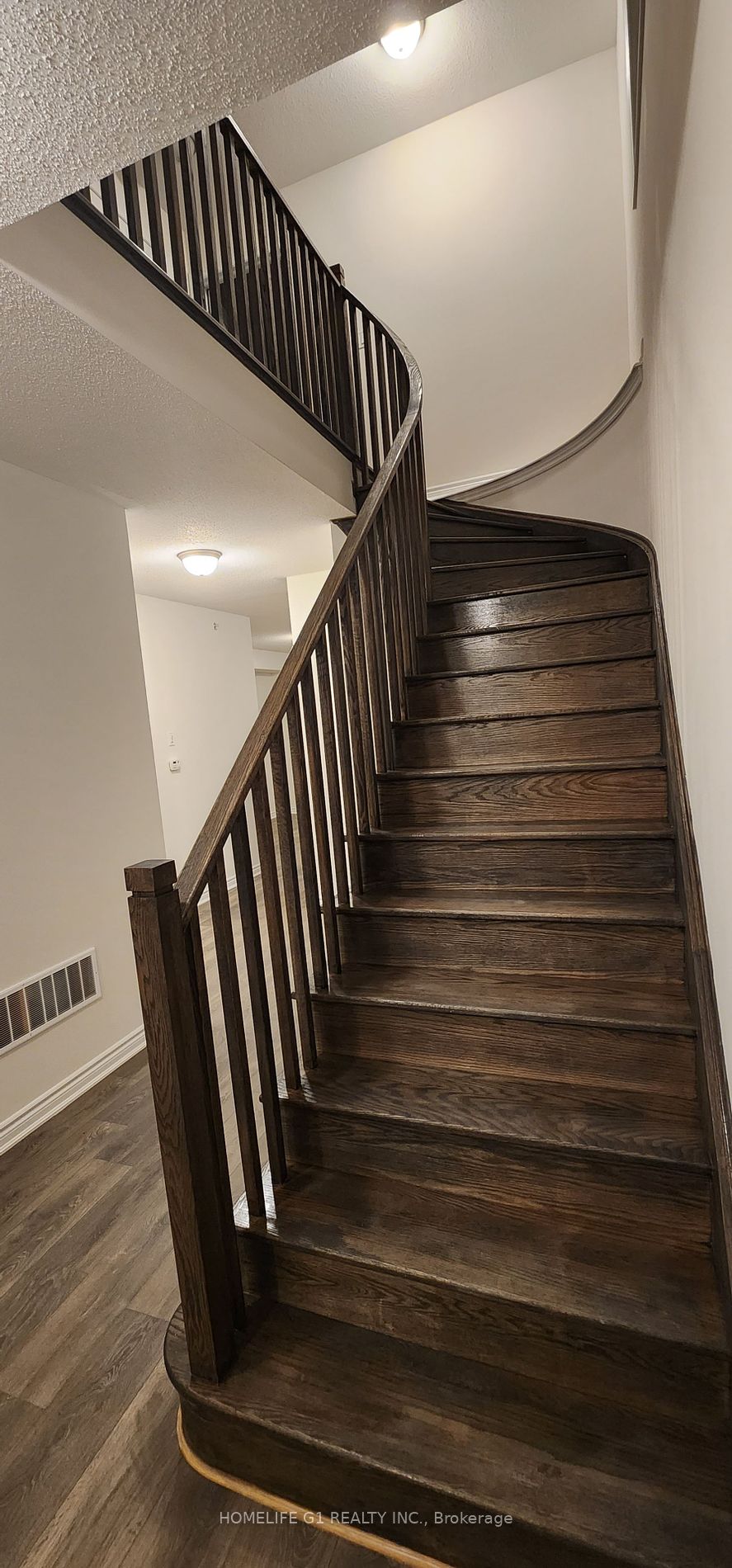 51 Sapphire Way Property Photo 8