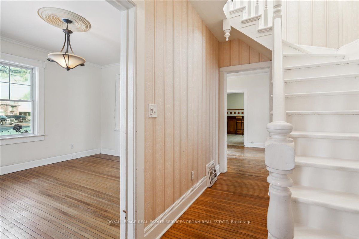 167 John St Property Photo 7