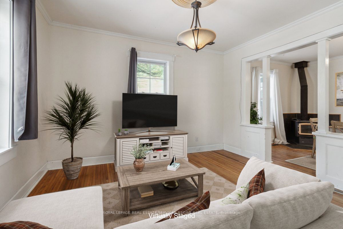 167 John St Property Photo 8