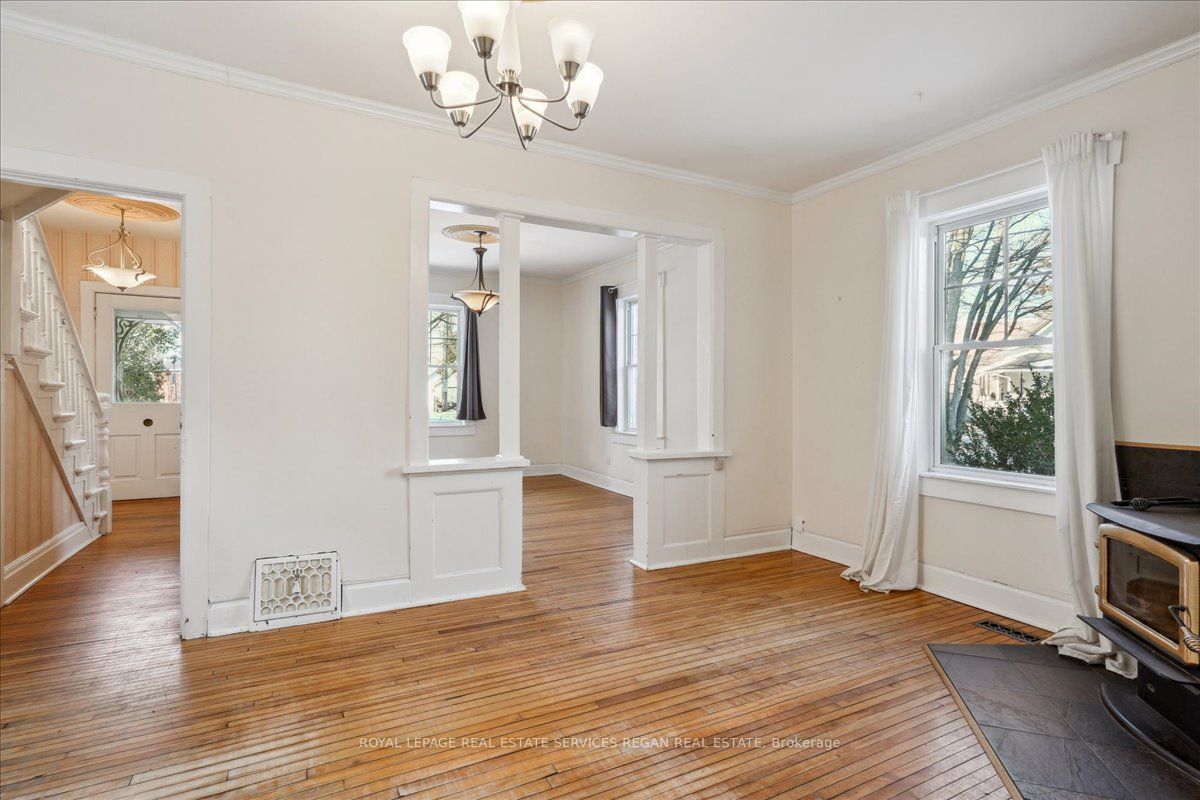 167 John St Property Photo 12