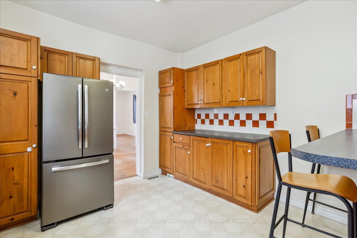 167 John St Property Photo 14