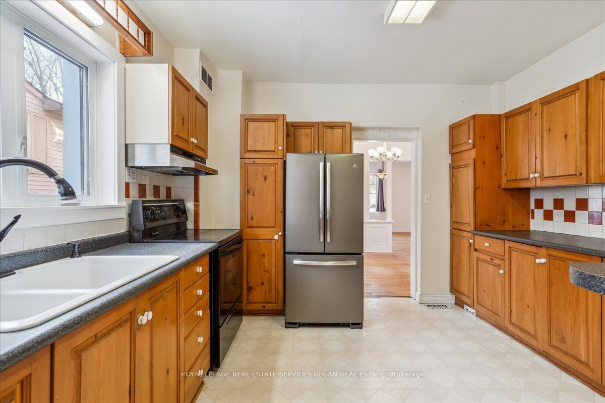 167 John St Property Photo 16