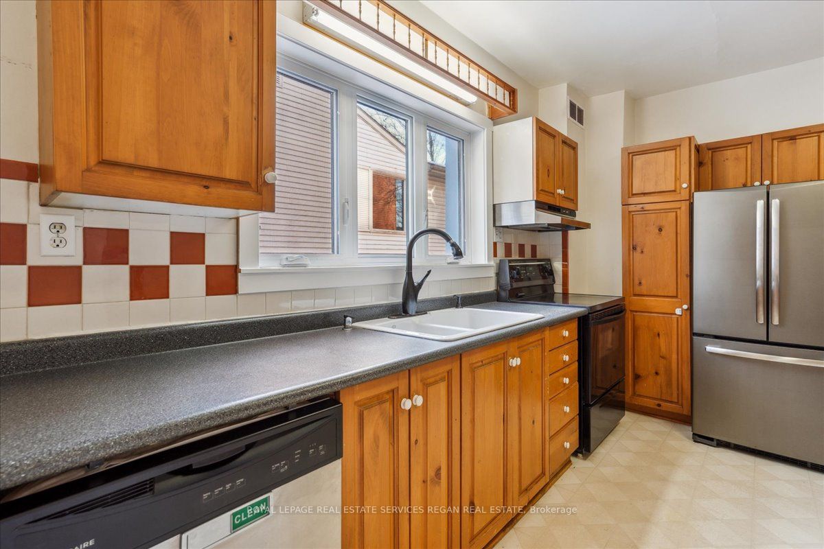 167 John St Property Photo 17