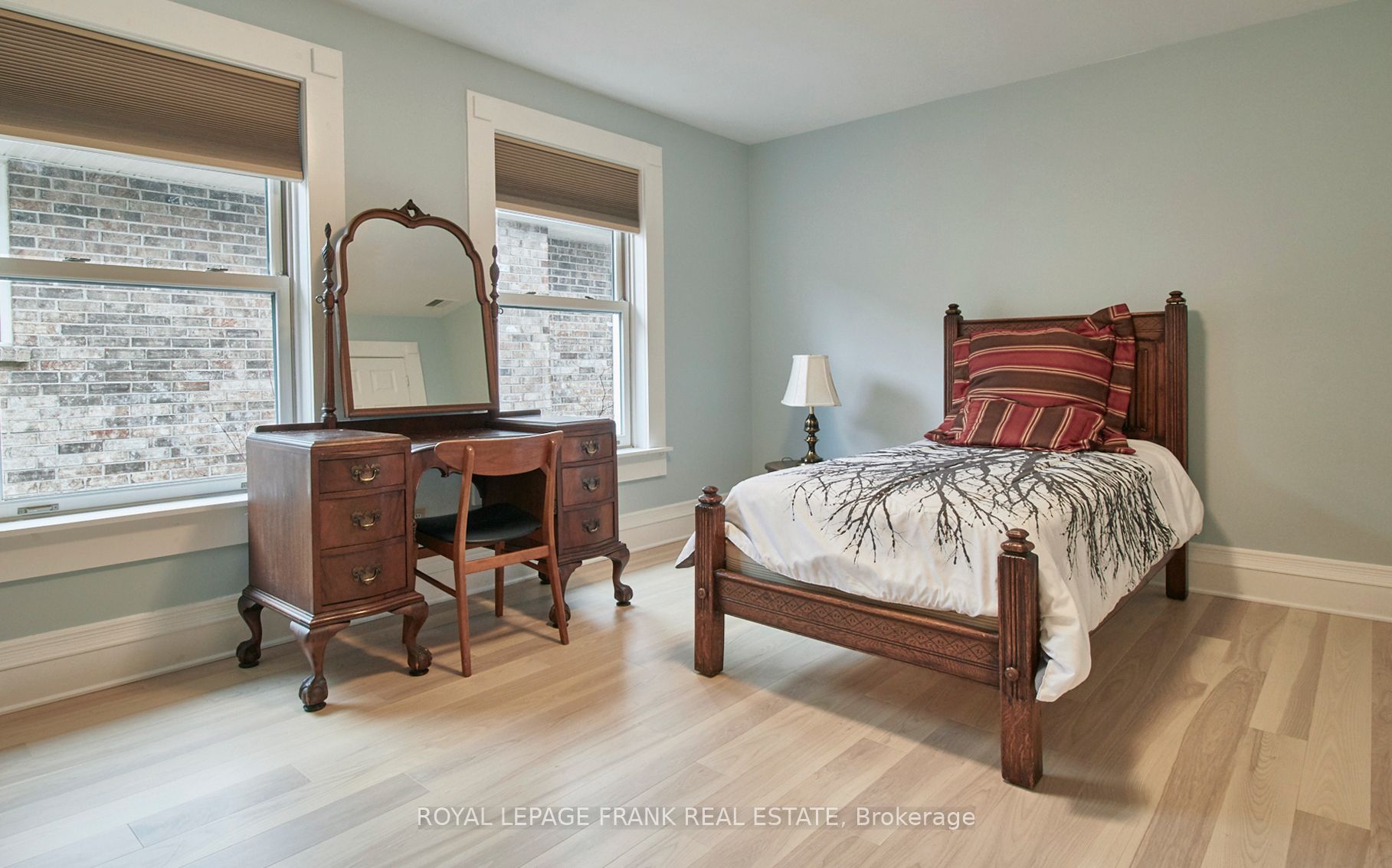 40 Tremaine Terrace Property Photo 29