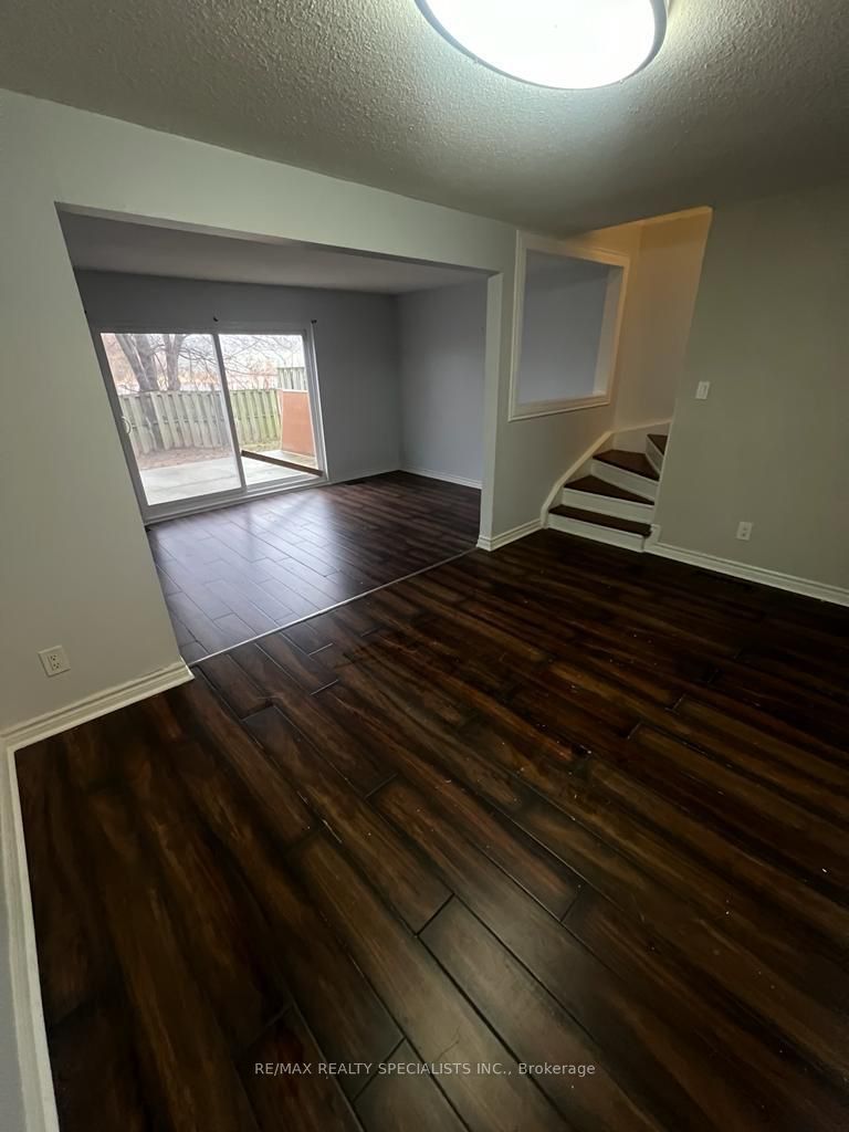 5982 Dunn St 38 Property Photo 9