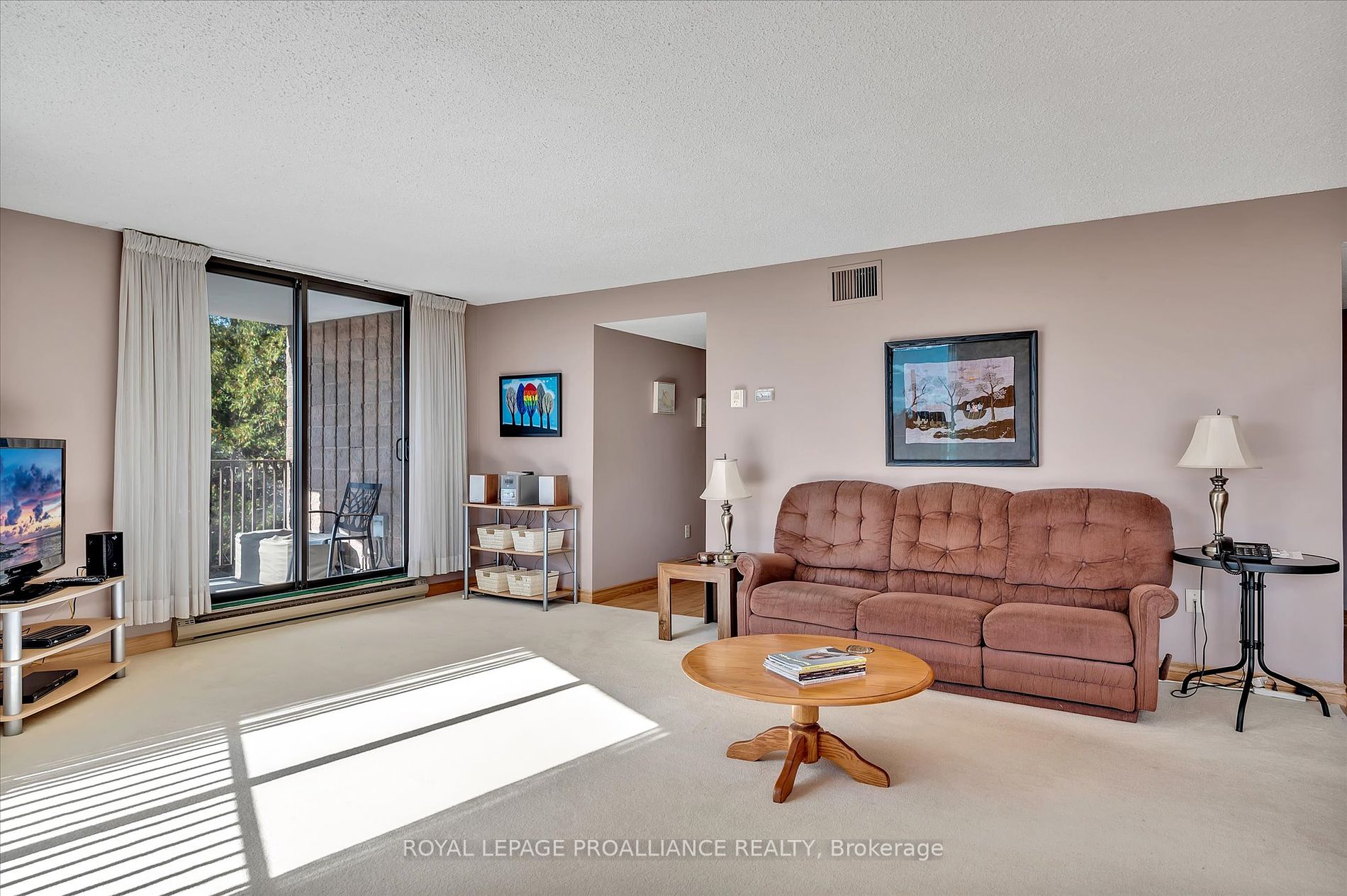 885 Clonsilla Ave 1 Property Photo 11